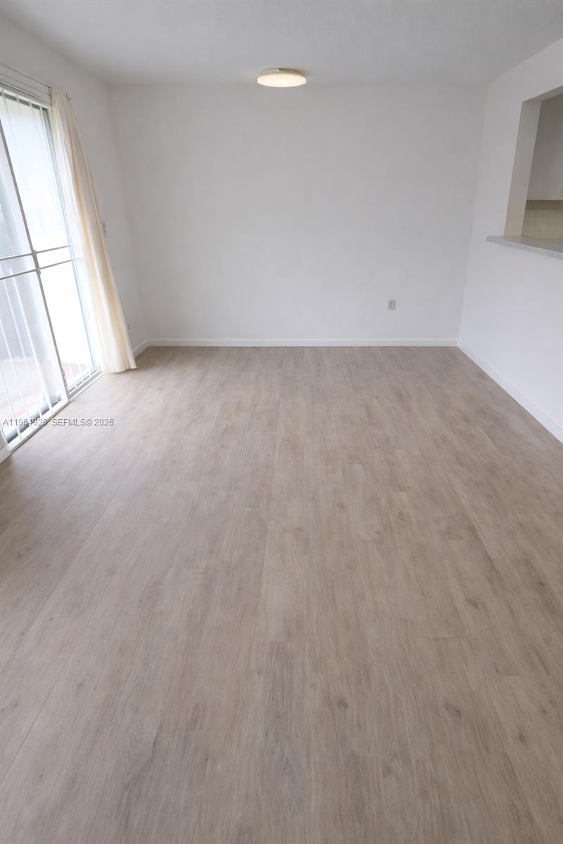 HERITAGE SQUARE CONDO - Residential