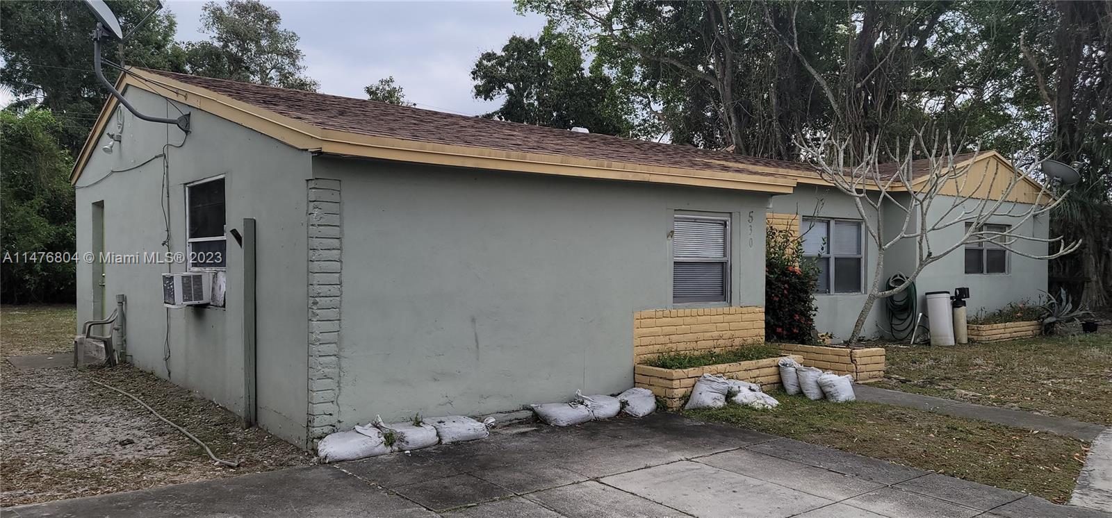 Property for Sale at Address Not Disclosed, Fort Lauderdale, Broward County, Florida - Bedrooms: 3 
Bathrooms: 2  - $229,000