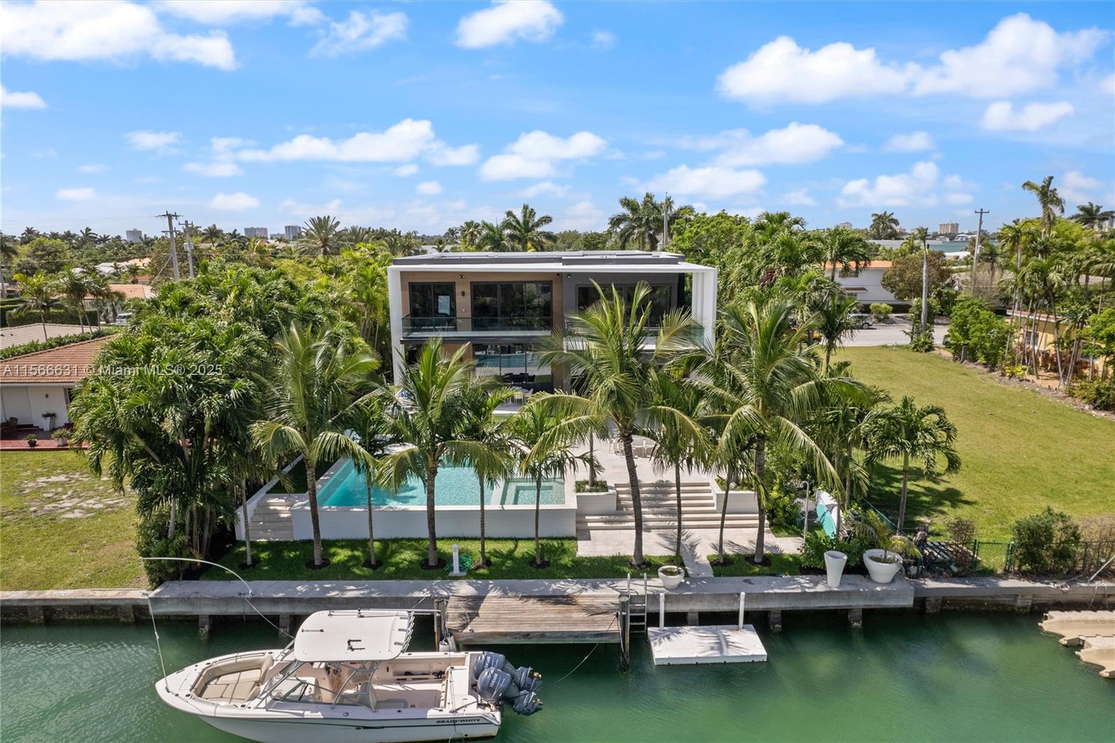 BAY HARBOR ISLAND - Residential