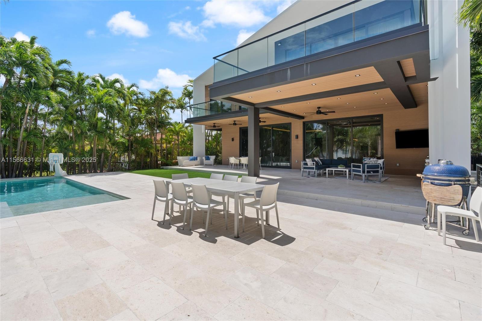 BAY HARBOR ISLAND - Residential