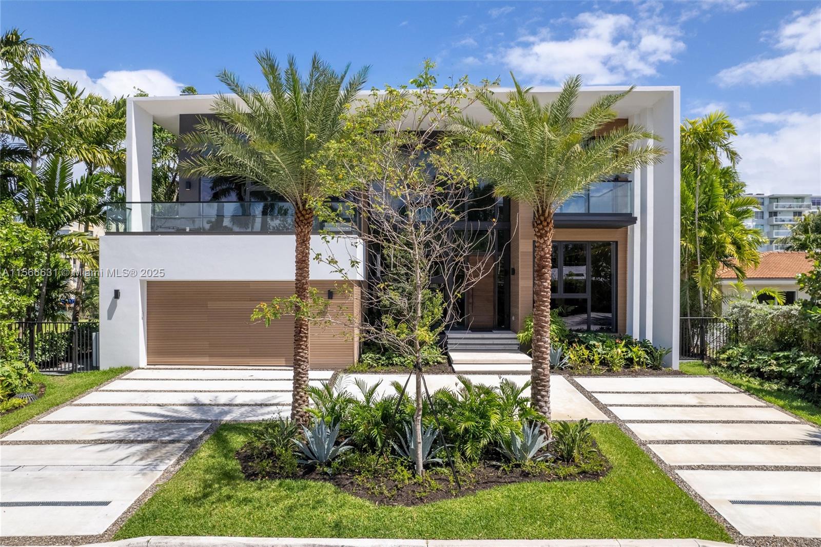 BAY HARBOR ISLAND - Residential