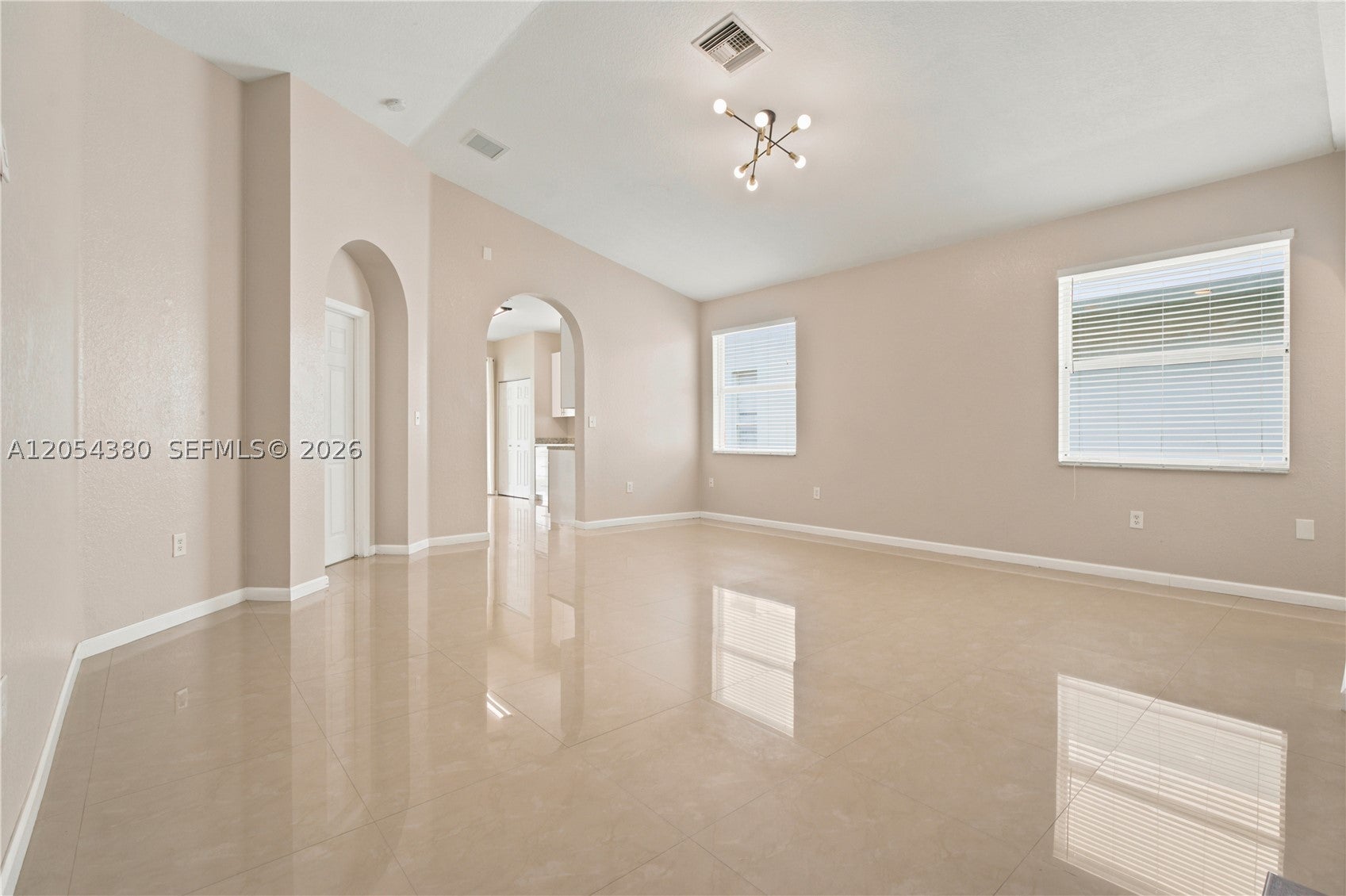 3710 NE 22nd Pl