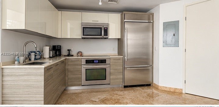 1300 Brickell Bay Dr 3007, Miami FL 33131