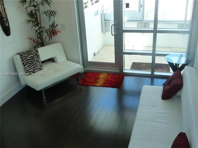 MERIDIAN 5 CONDO - Residential Lease