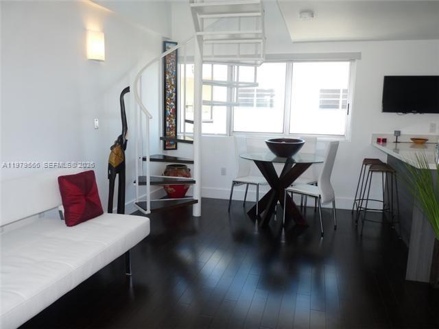 MERIDIAN 5 CONDO - Residential Lease