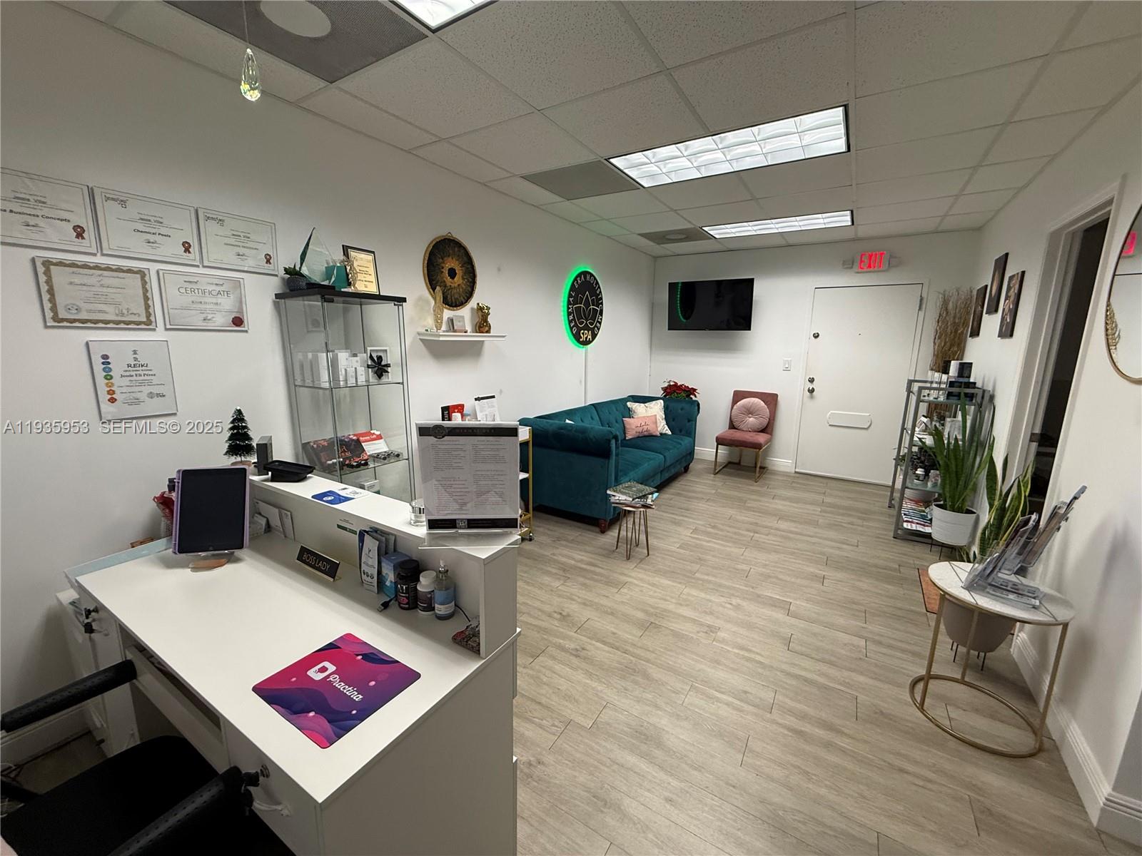 717 Ponce De Leon Blvd 206