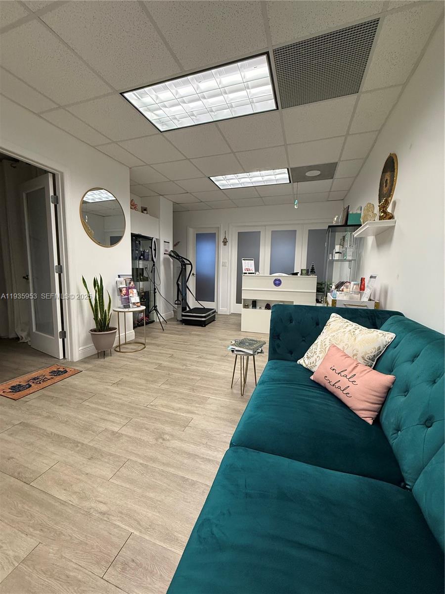 717 Ponce De Leon Blvd 206