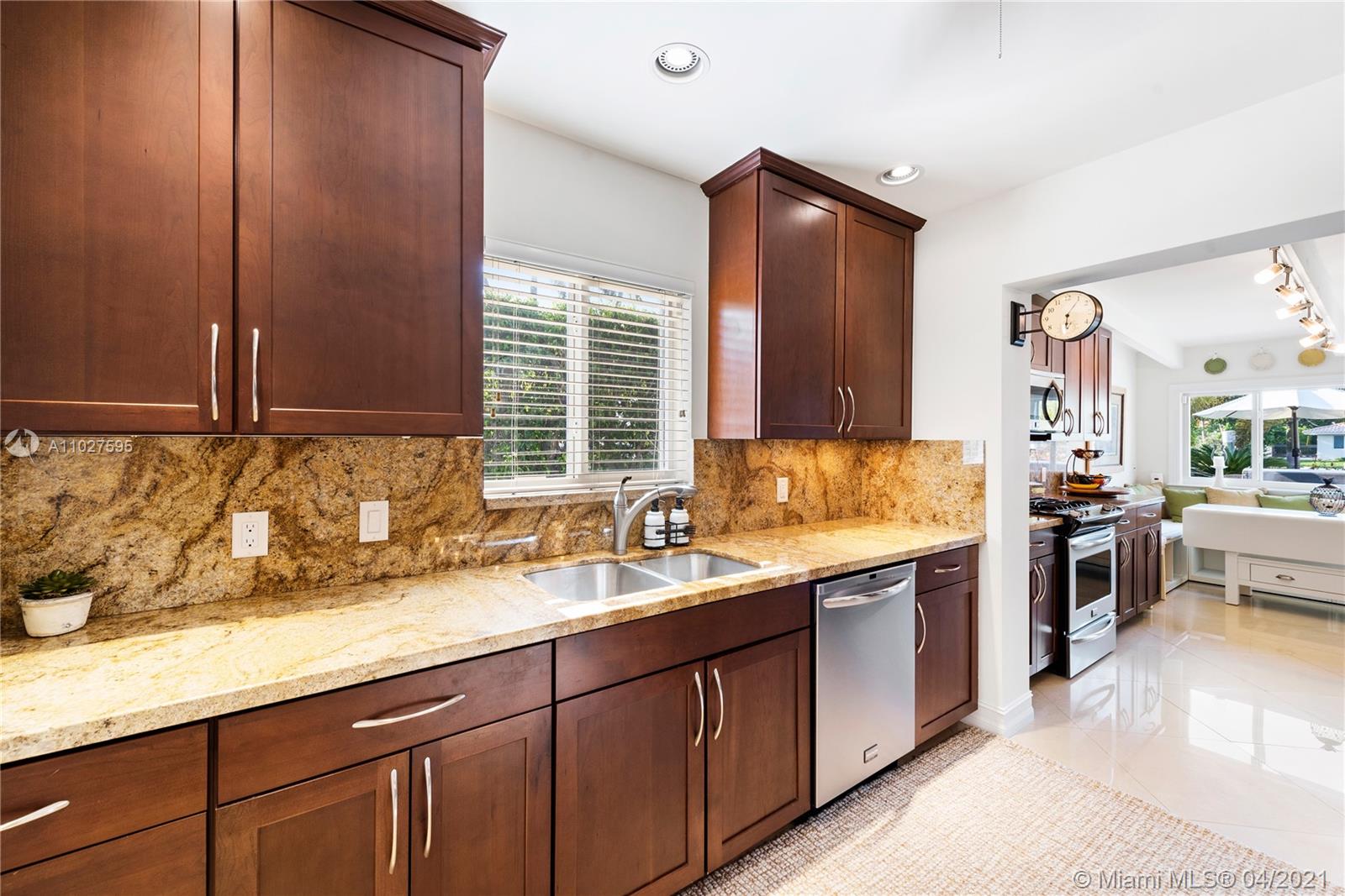 HARBOR BEACH - Residential