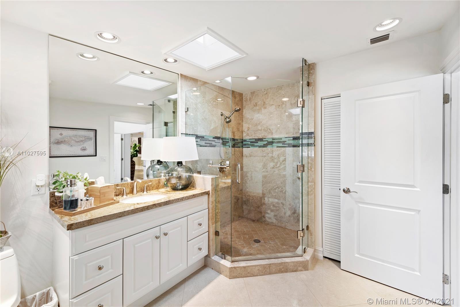 HARBOR BEACH - Residential