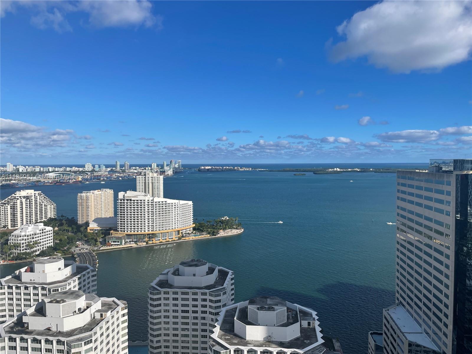 THE PLAZA 901 BRICKELL CO - Residential Lease