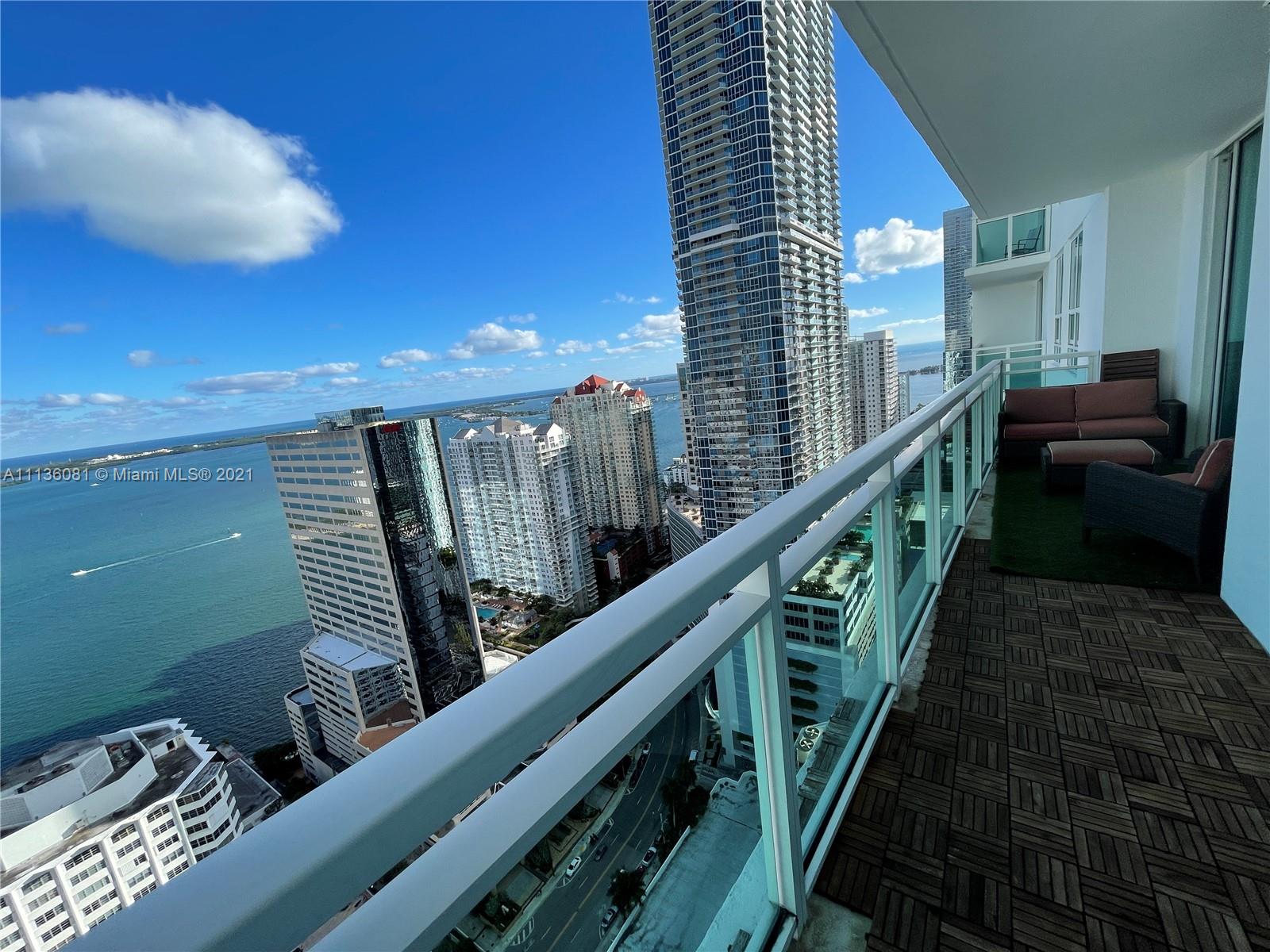 THE PLAZA 901 BRICKELL CO - Residential Lease