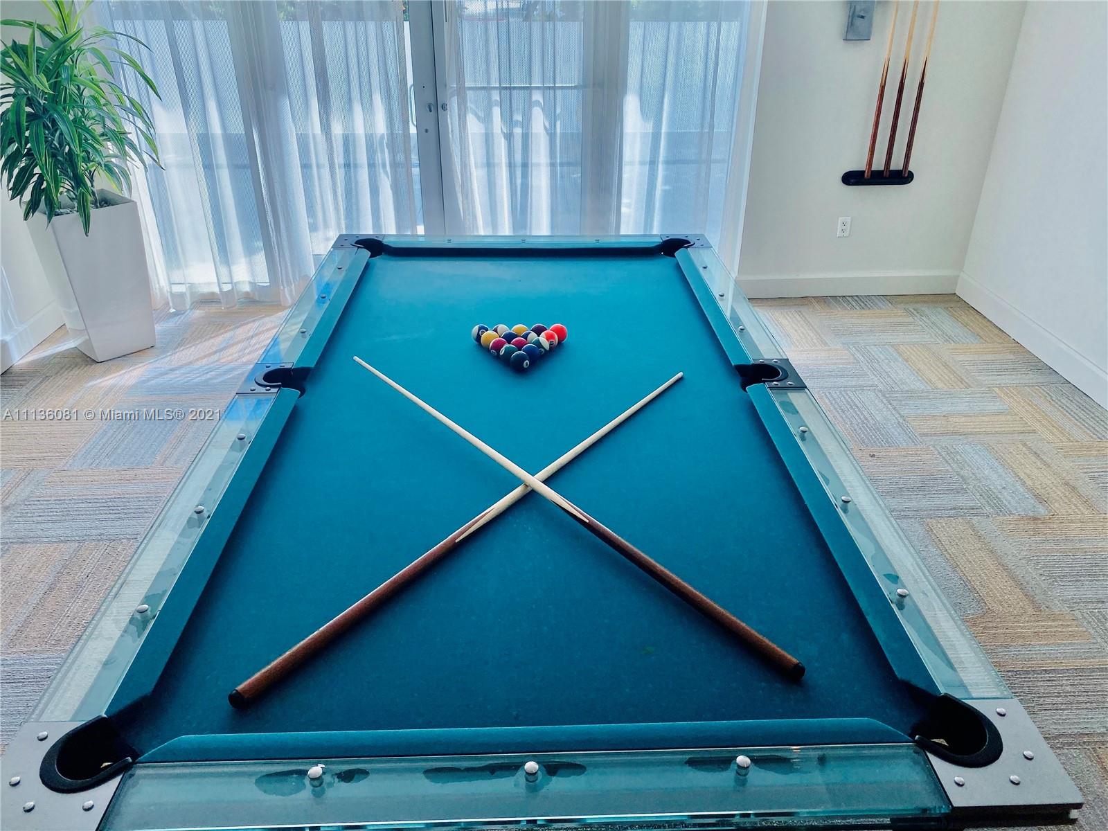 THE PLAZA 901 BRICKELL CO - Residential Lease