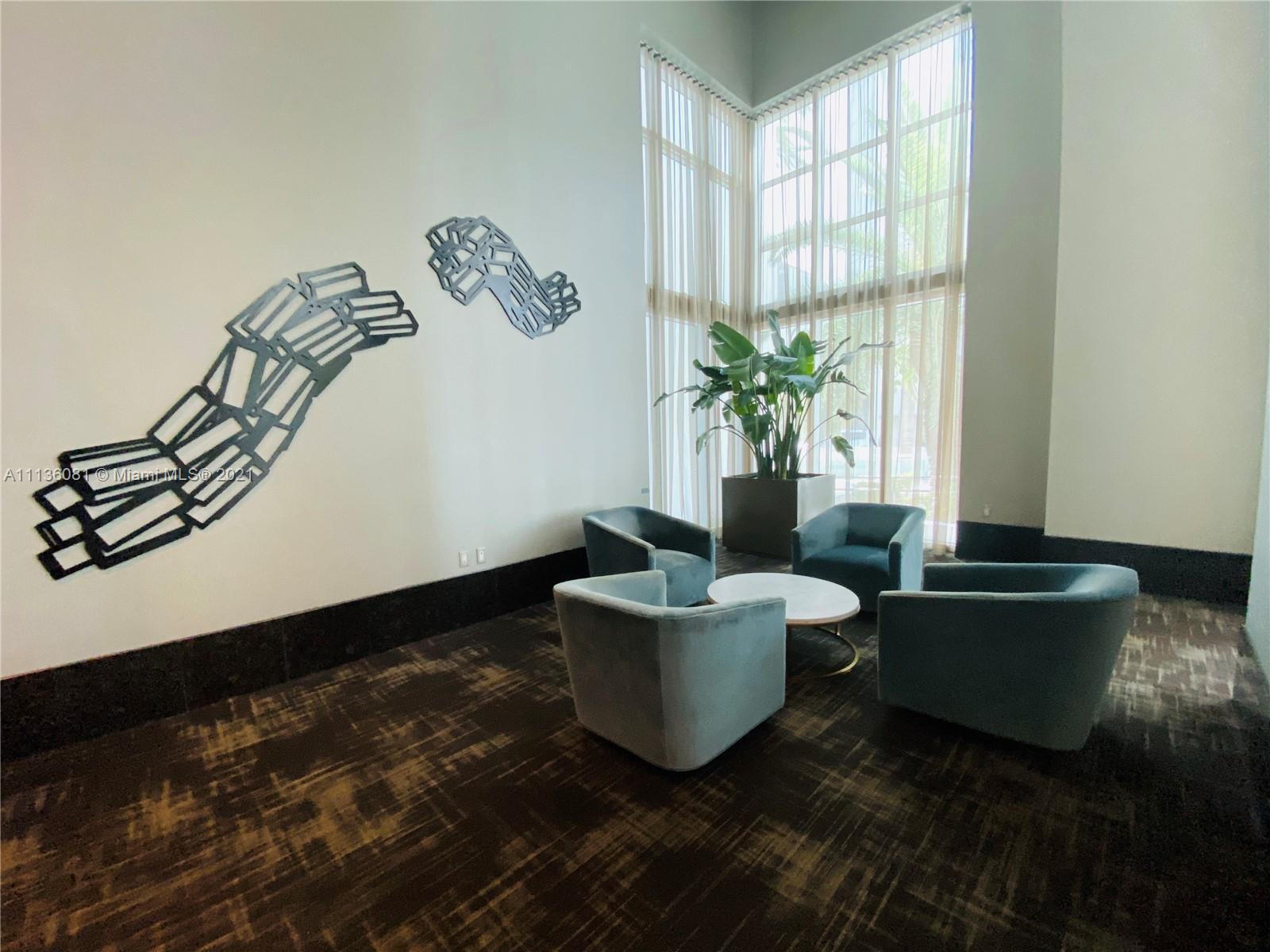 THE PLAZA 901 BRICKELL CO - Residential Lease