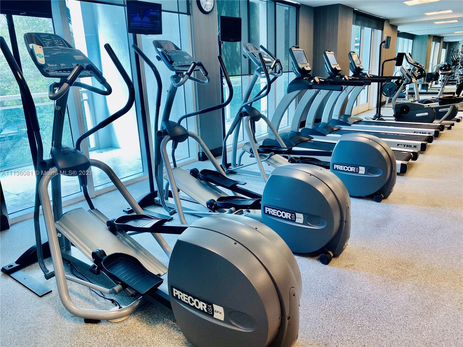 THE PLAZA 901 BRICKELL CO - Residential Lease