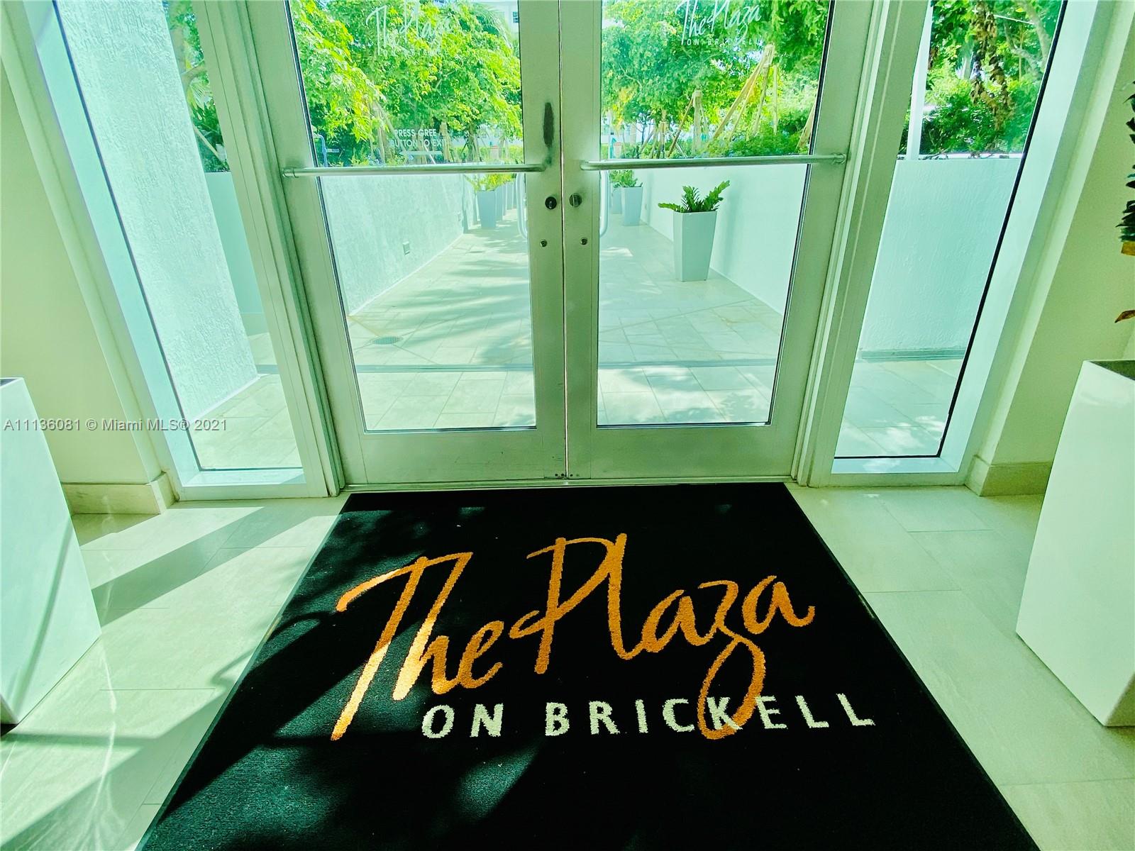 THE PLAZA 901 BRICKELL CO - Residential Lease