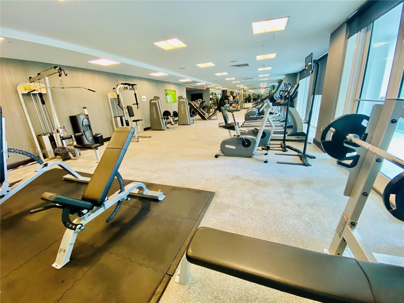 THE PLAZA 901 BRICKELL CO - Residential Lease