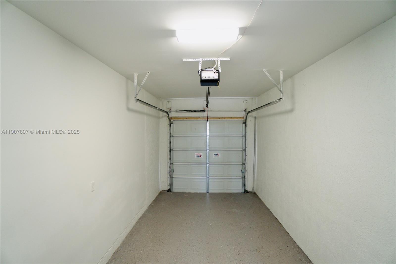 HARDWICK HEIGHTS - Residential Lease