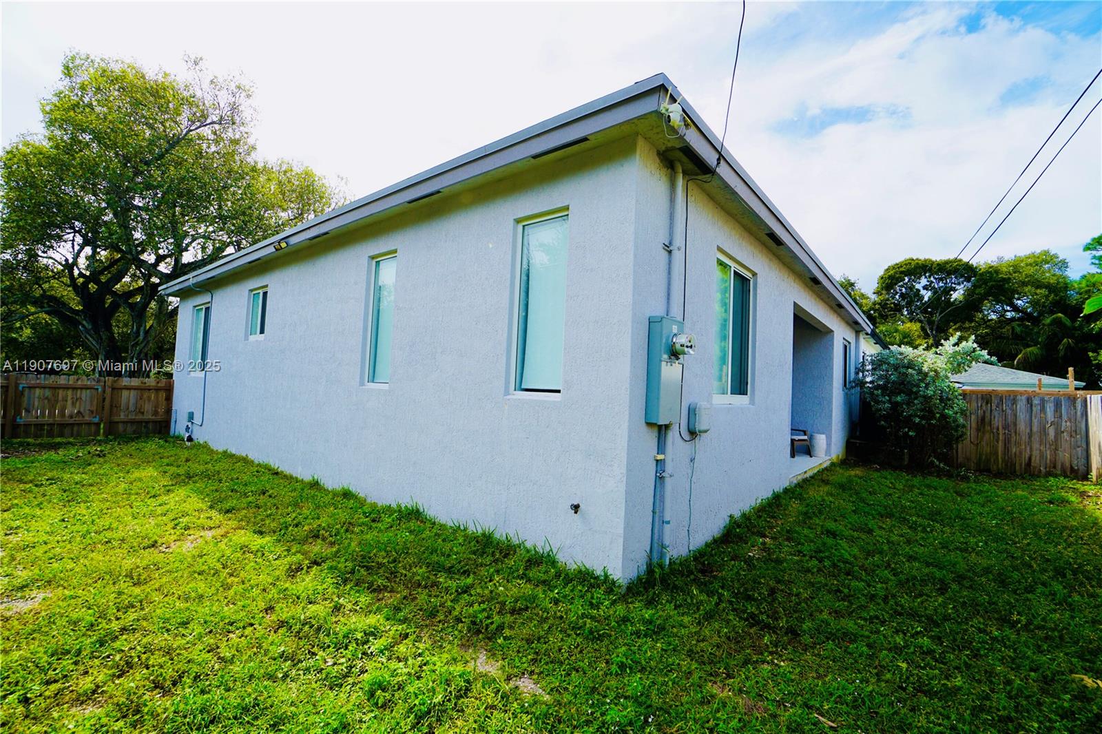 HARDWICK HEIGHTS - Residential Lease