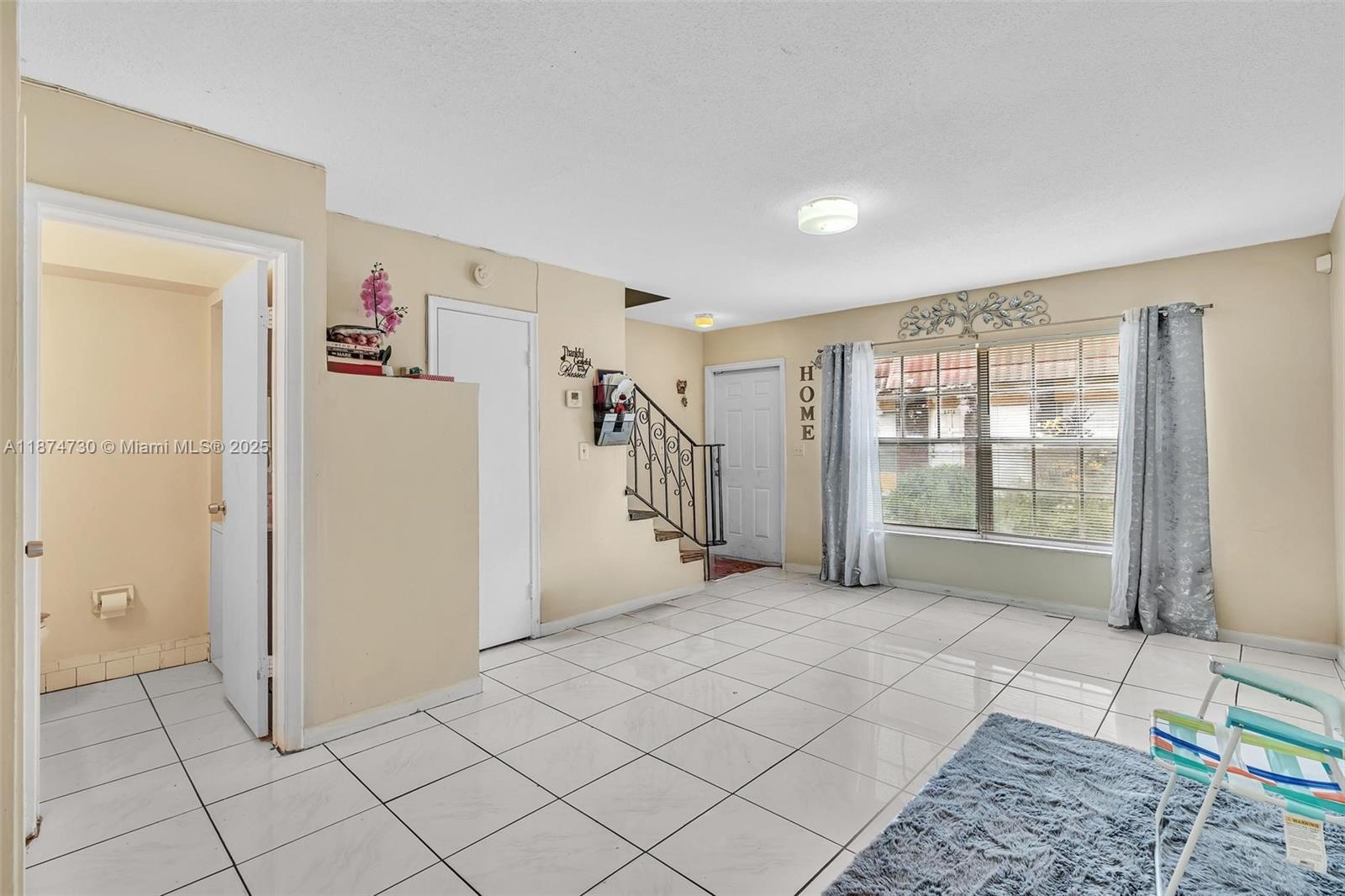ROYAL OAKS TOWNHOUSE 5 CO - Residential