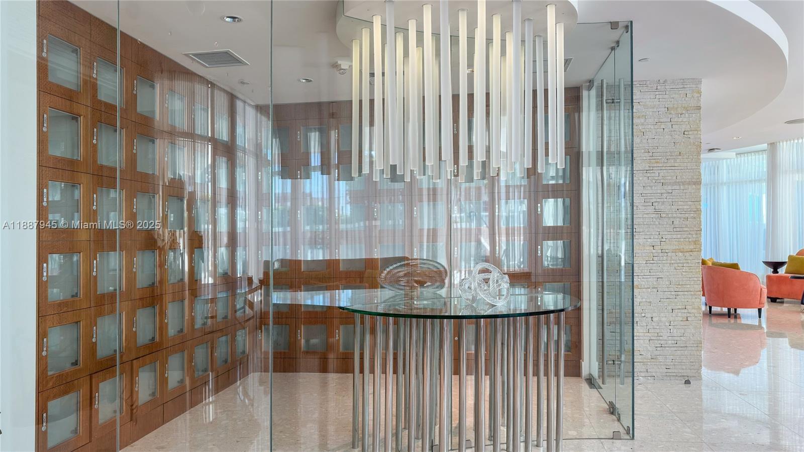 MOSAIC ON MIAMI BEACH - Residential