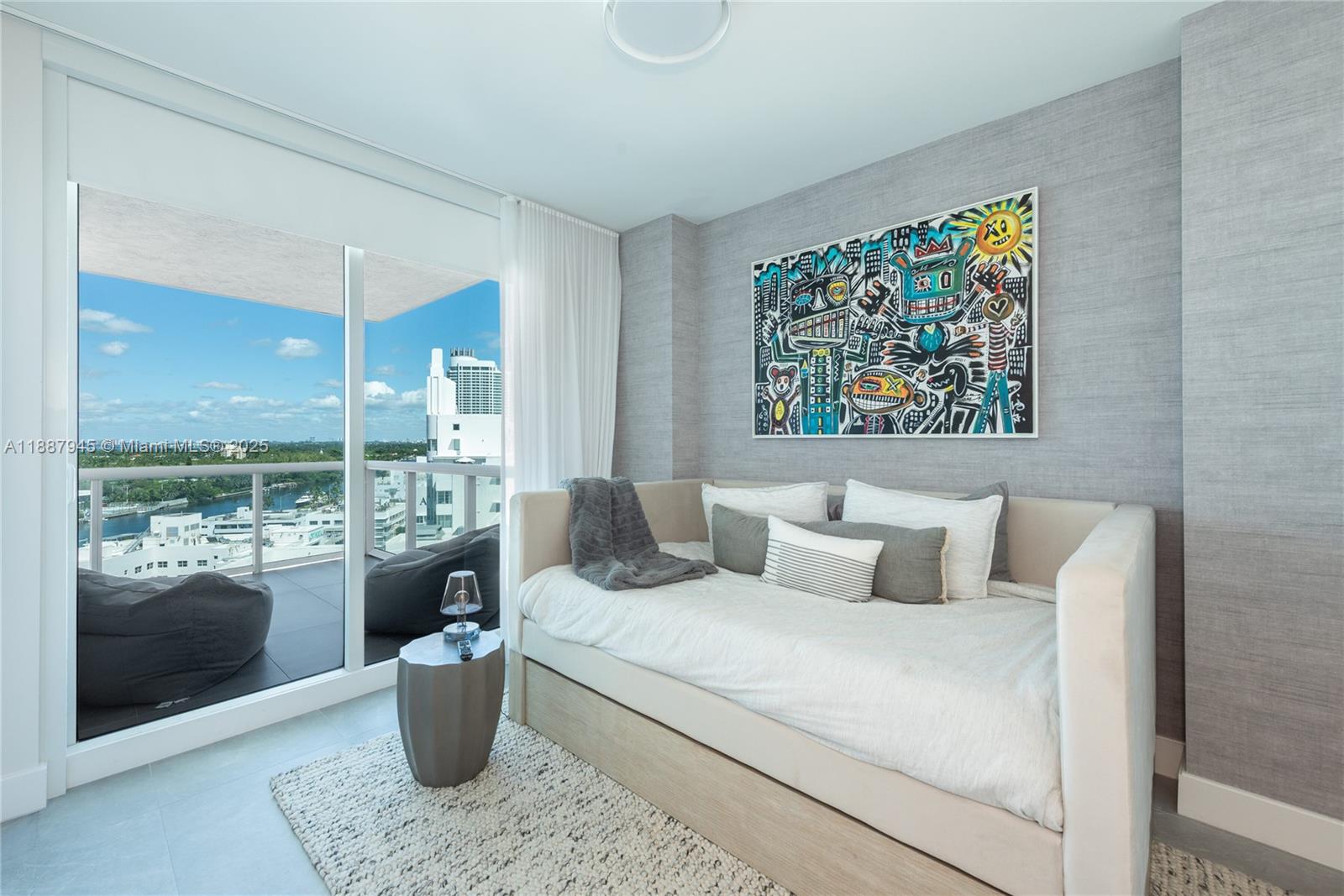 MOSAIC ON MIAMI BEACH - Residential