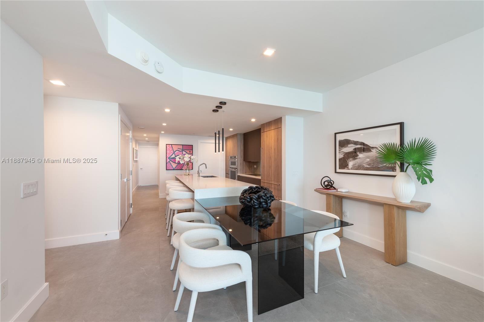 MOSAIC ON MIAMI BEACH - Residential