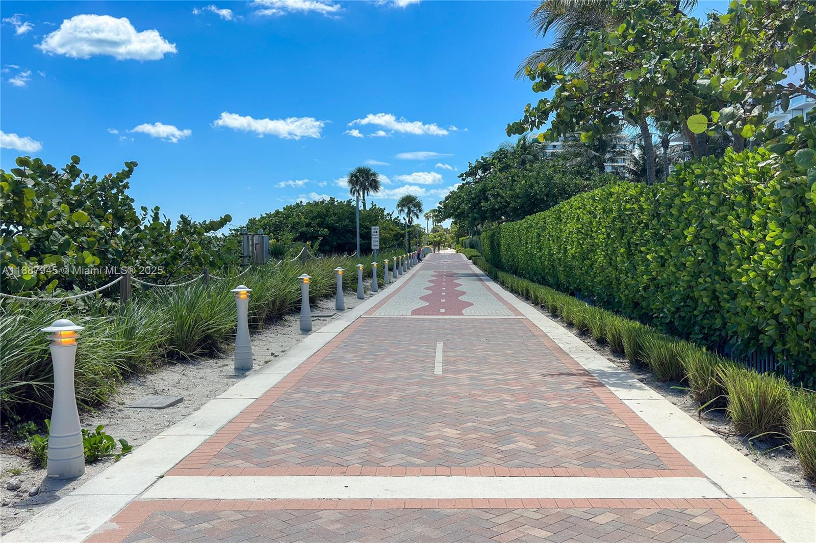 MOSAIC ON MIAMI BEACH - Residential