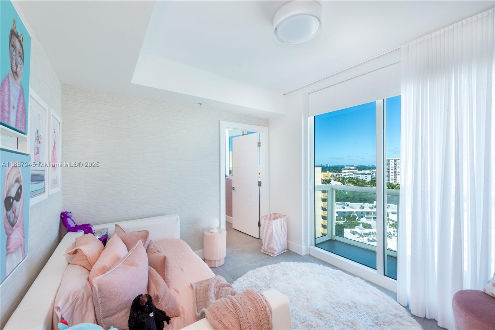 MOSAIC ON MIAMI BEACH - Residential