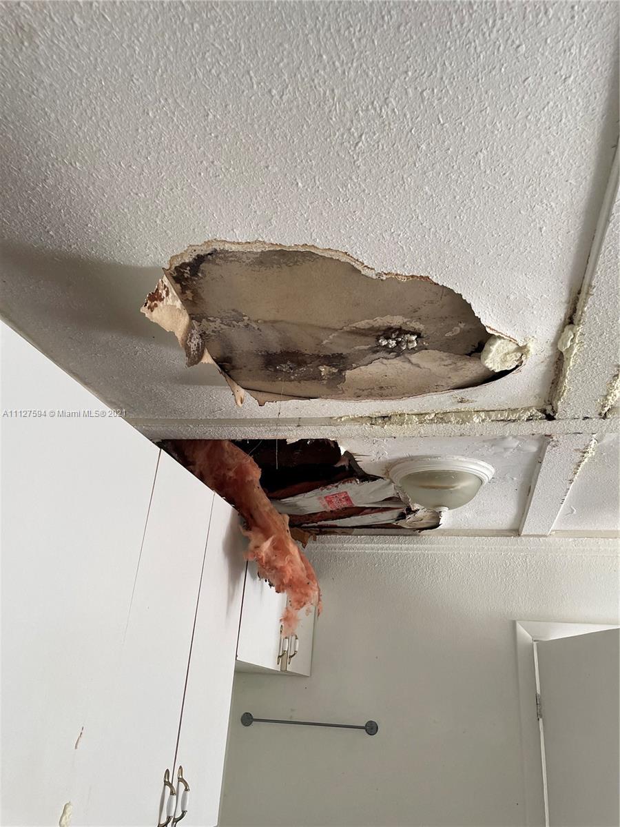 HOLLYWOOD PARK - Residential Income