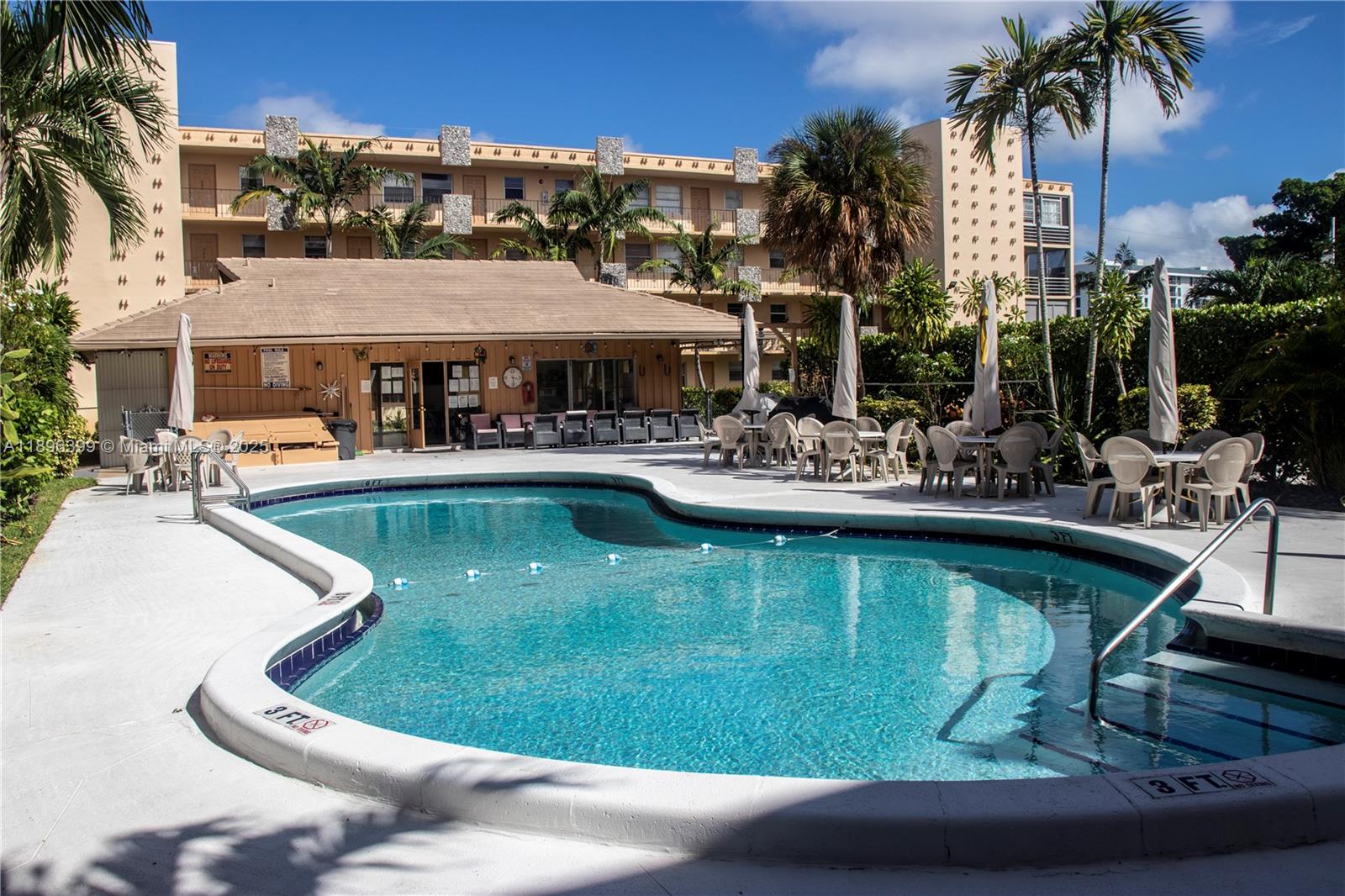 WARRENTON HOUSE CONDO - Residential