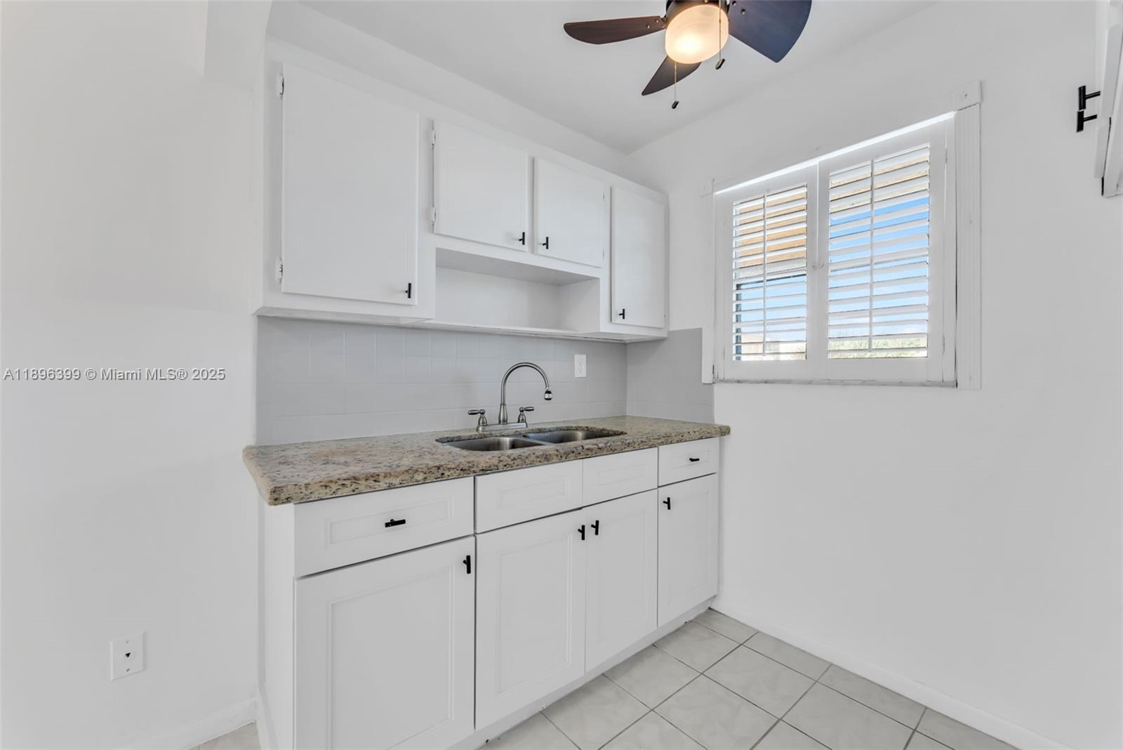 WARRENTON HOUSE CONDO - Residential