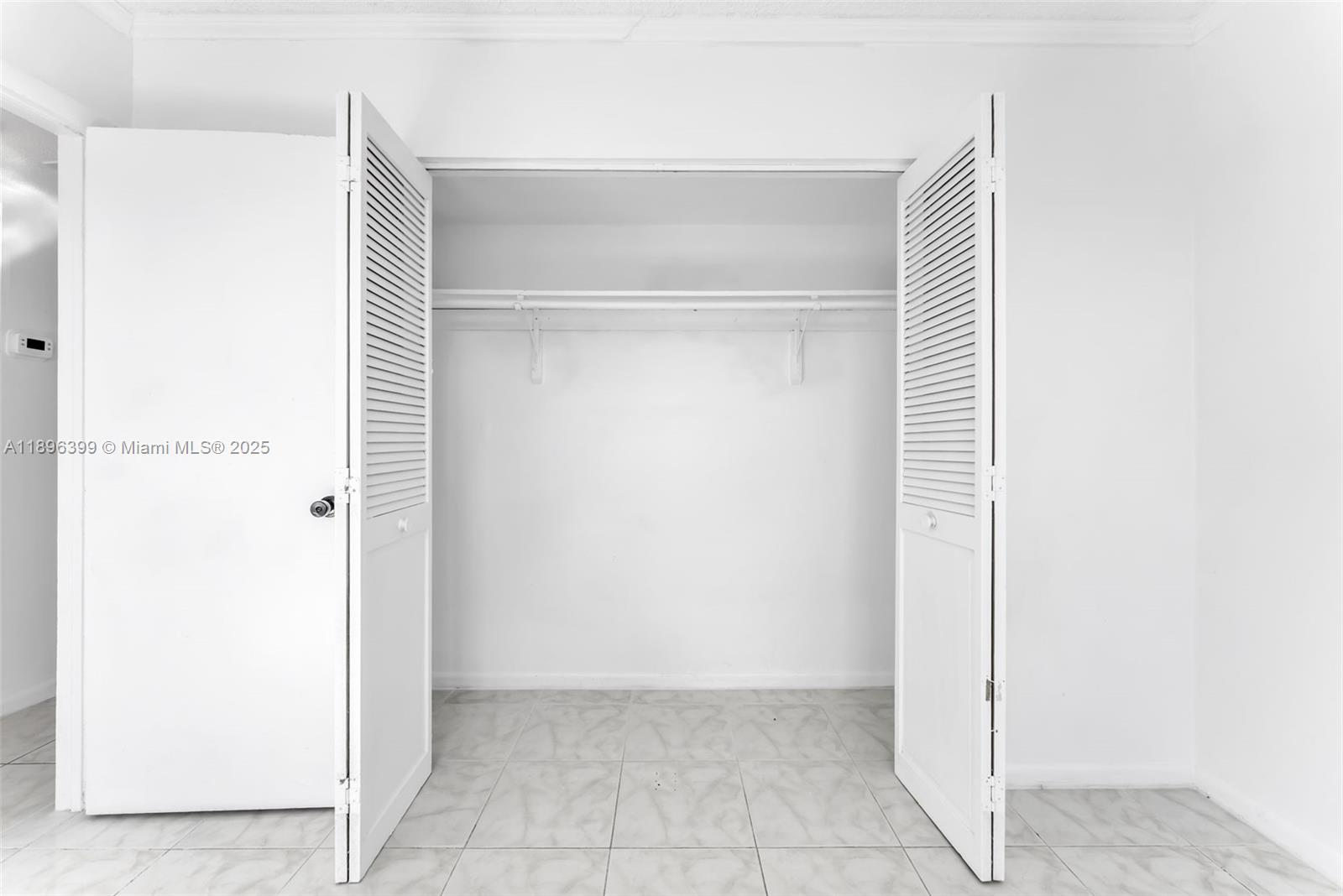 WARRENTON HOUSE CONDO - Residential