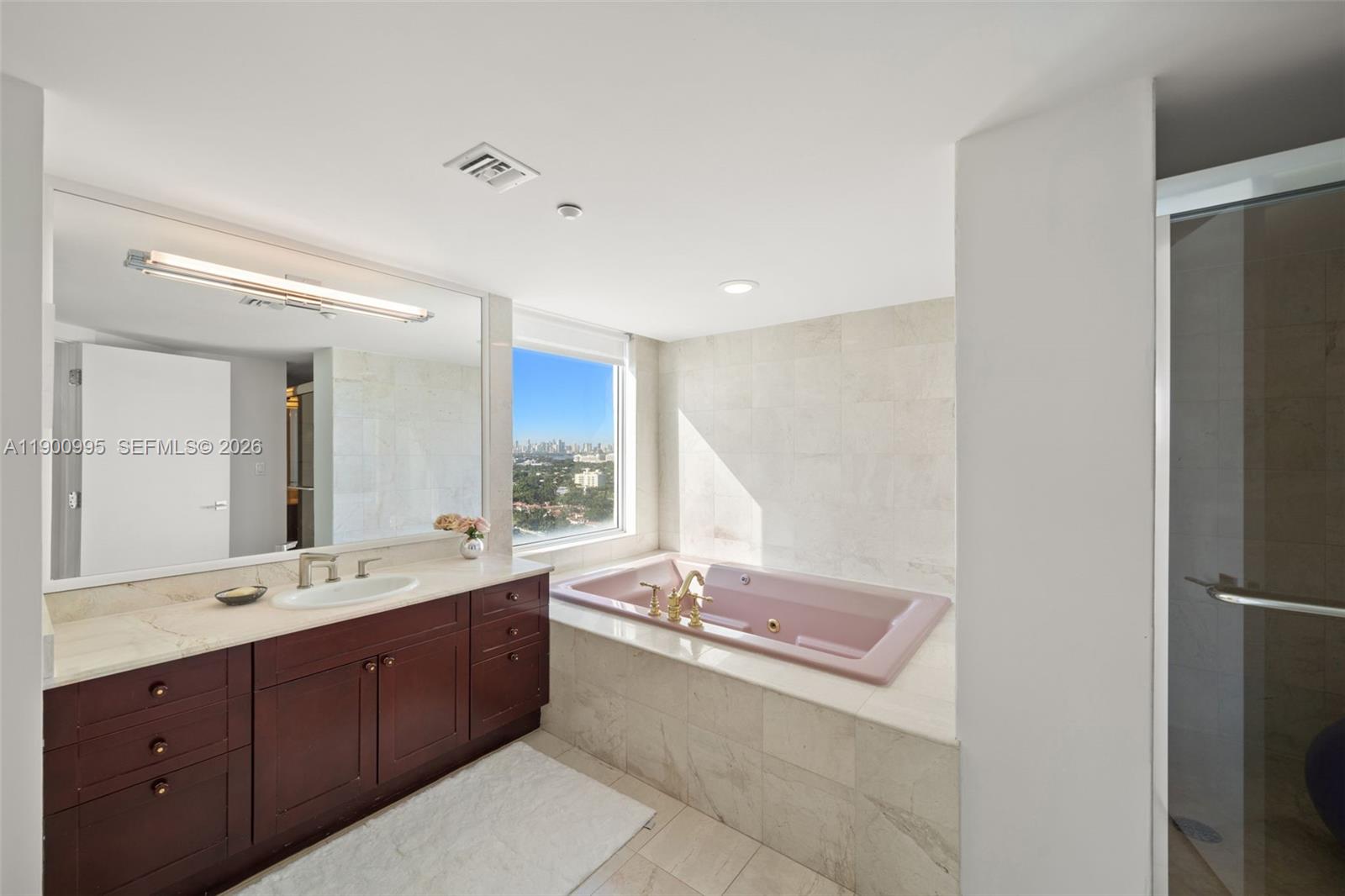 CAPOBELLA CONDO - Residential