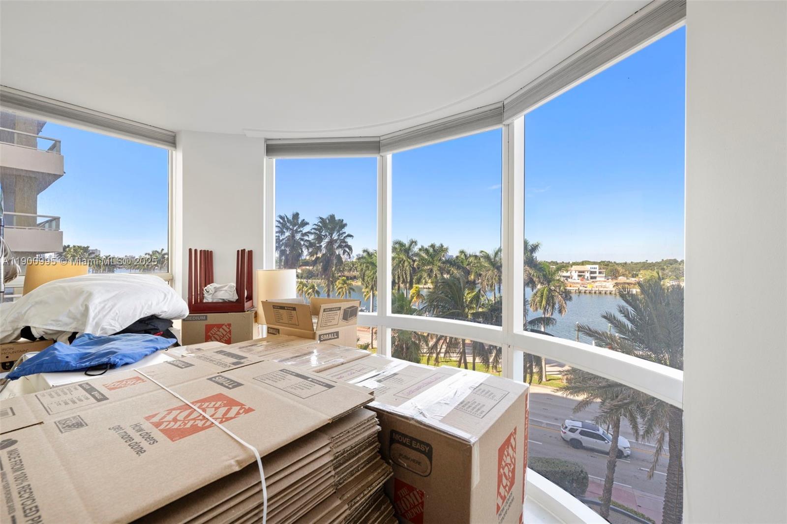 CAPOBELLA CONDO - Residential