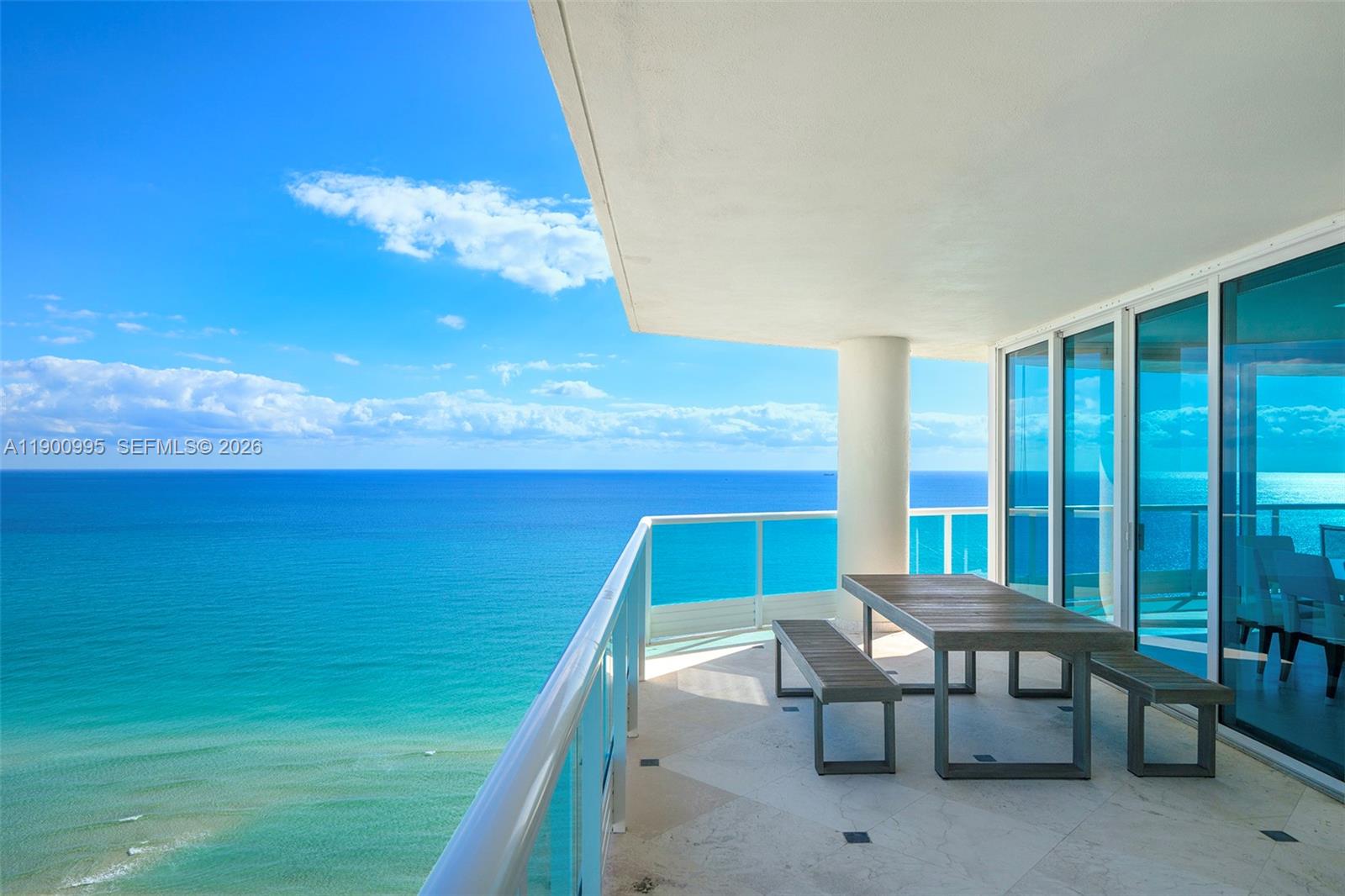 CAPOBELLA CONDO - Residential