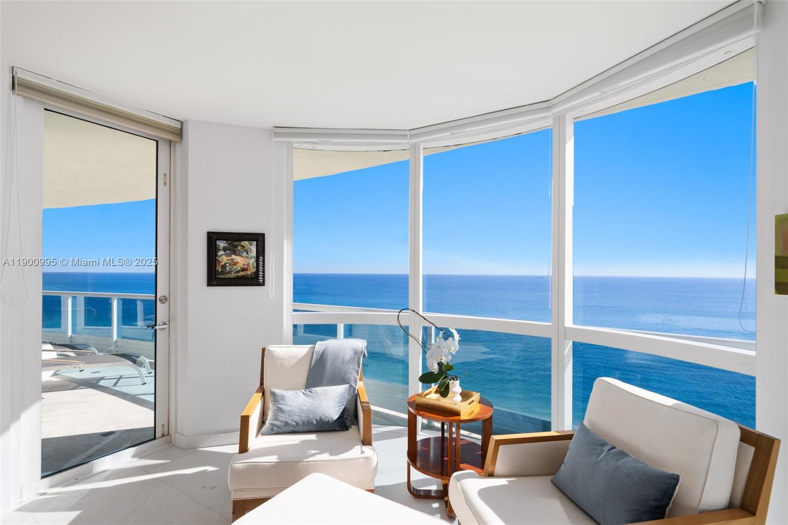 CAPOBELLA CONDO - Residential