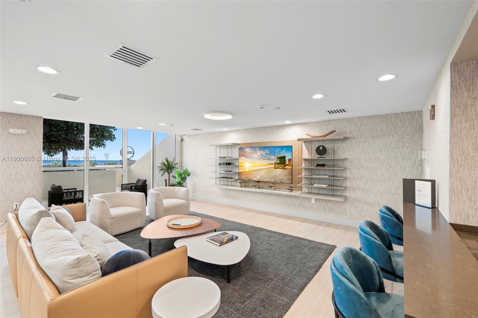 CAPOBELLA CONDO - Residential