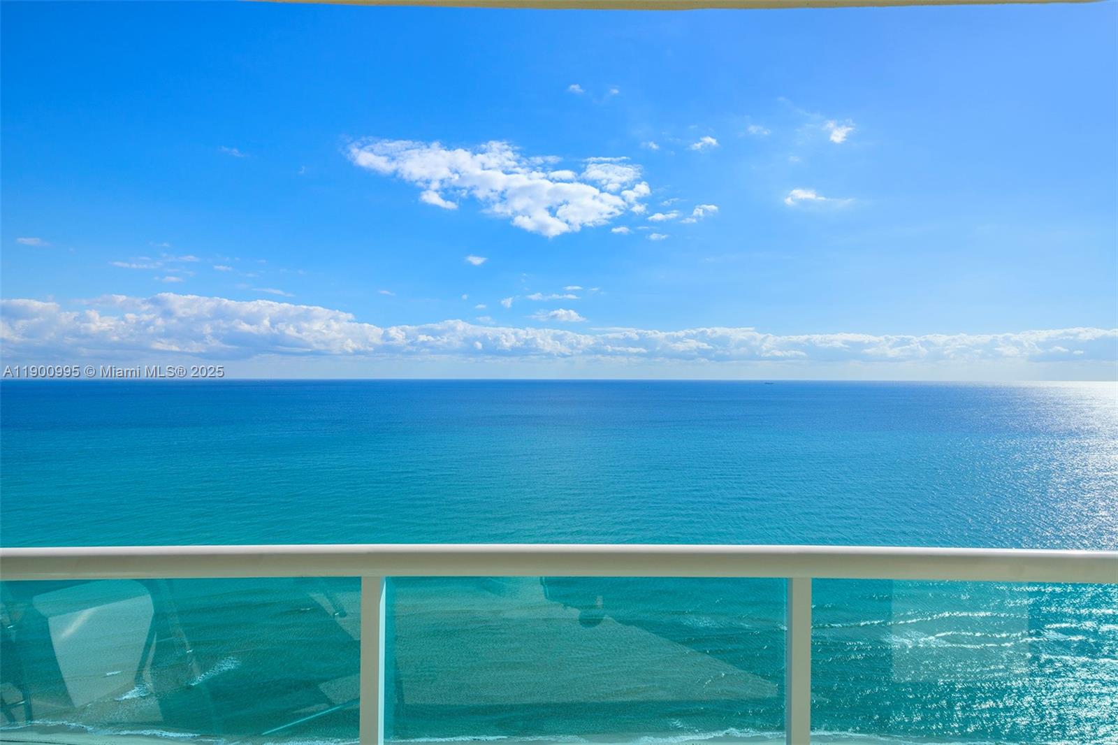 CAPOBELLA CONDO - Residential