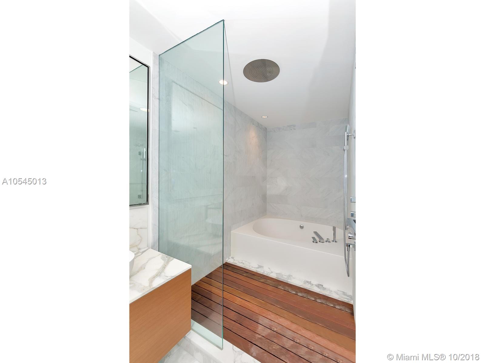 OCEANA BAL HARBOUR CONDO - Residential