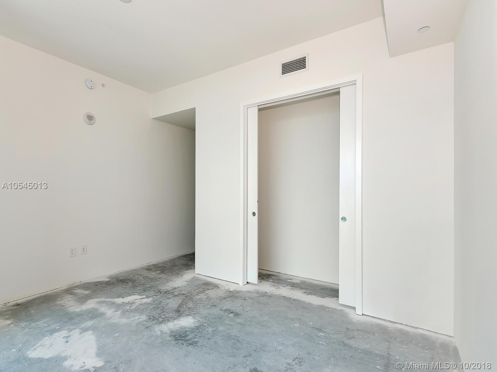 OCEANA BAL HARBOUR CONDO - Residential