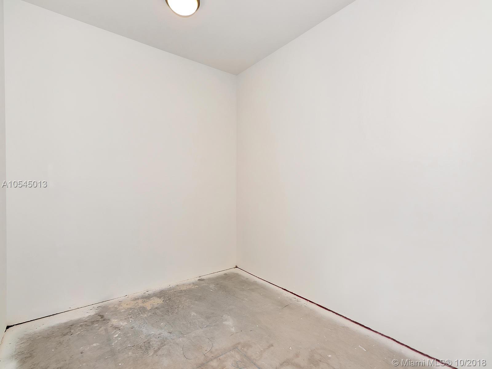 OCEANA BAL HARBOUR CONDO - Residential