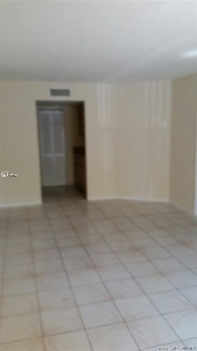 BEST DEAL IN THE COMPLEX !!!!! Look at the pictures , just painted unit !!! New washer and dryer , Bright and clear unit ... Beautiful pool area, tennis courts, basketball, BBQ area, community room. Vacant and easy to show ...