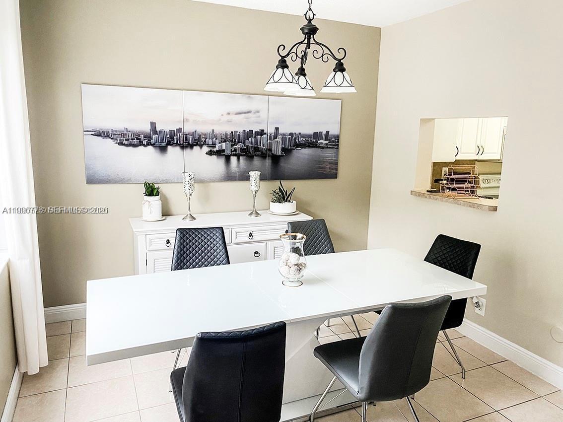 BANYAN TRAILS - Residential Lease