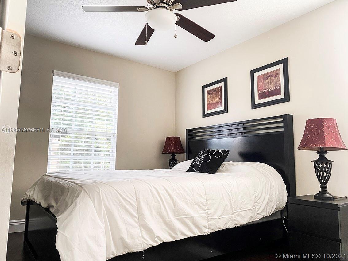 BANYAN TRAILS - Residential Lease