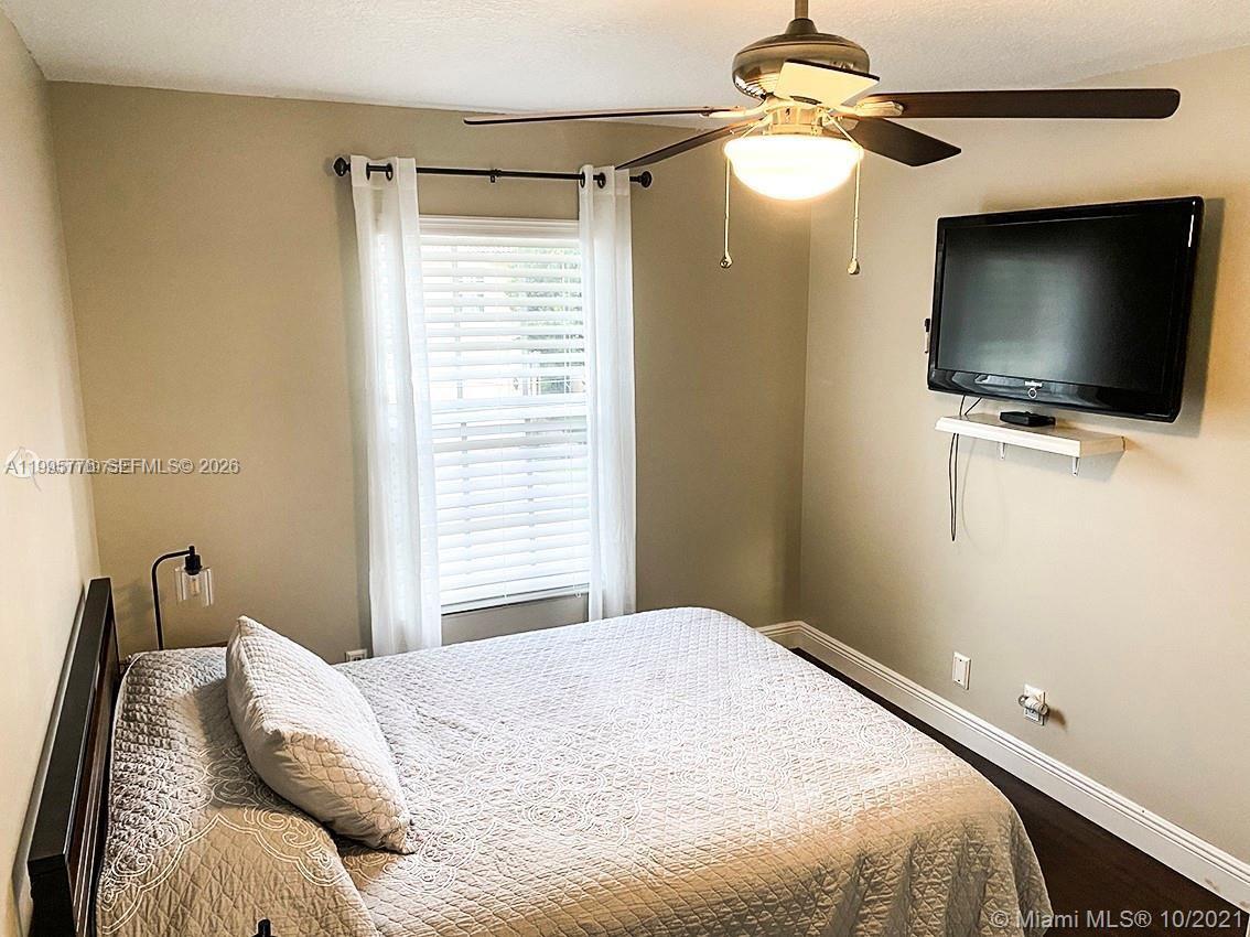 BANYAN TRAILS - Residential Lease