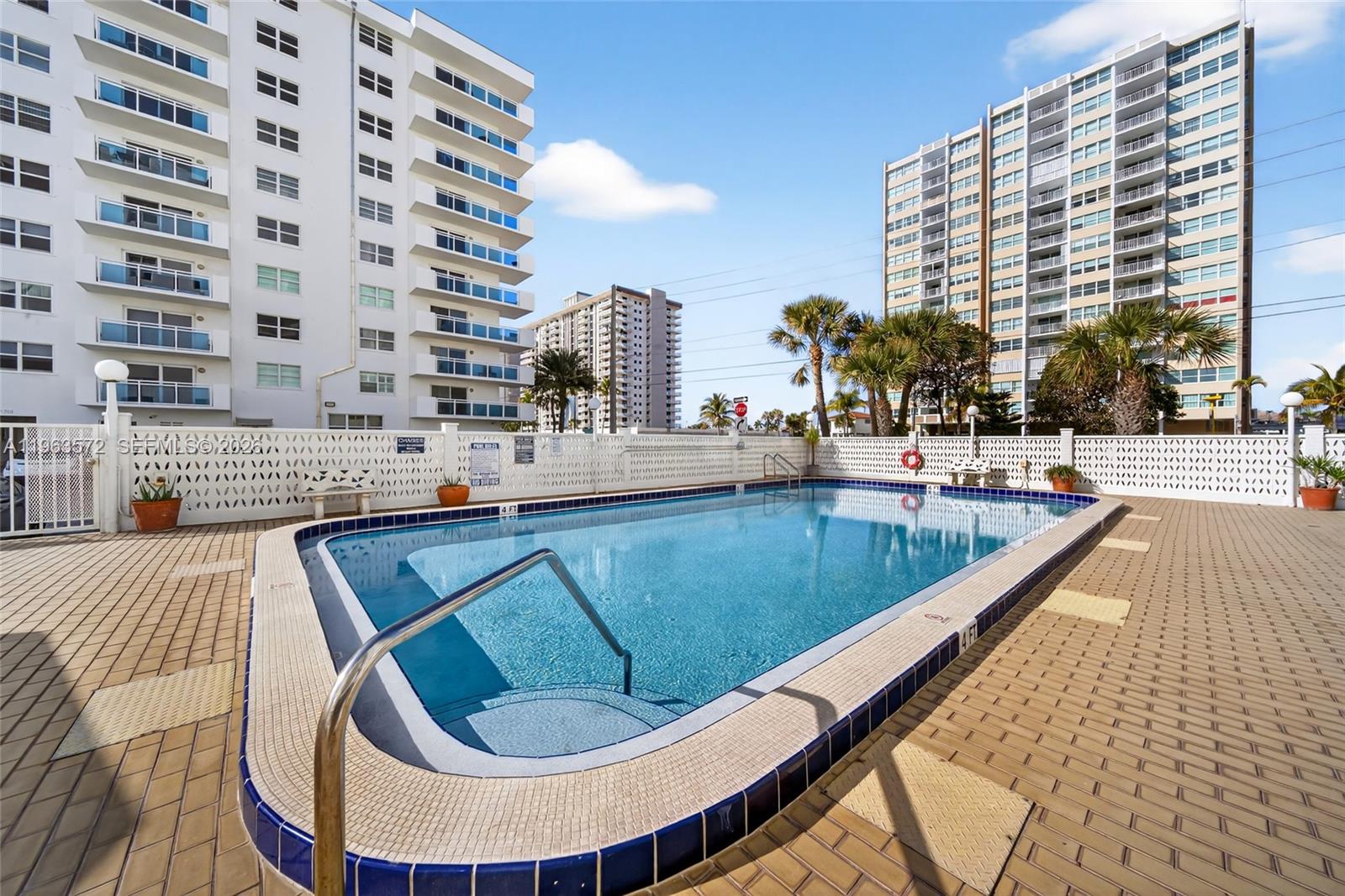 CAMBRIDGE TOWERS CONDO - Residential