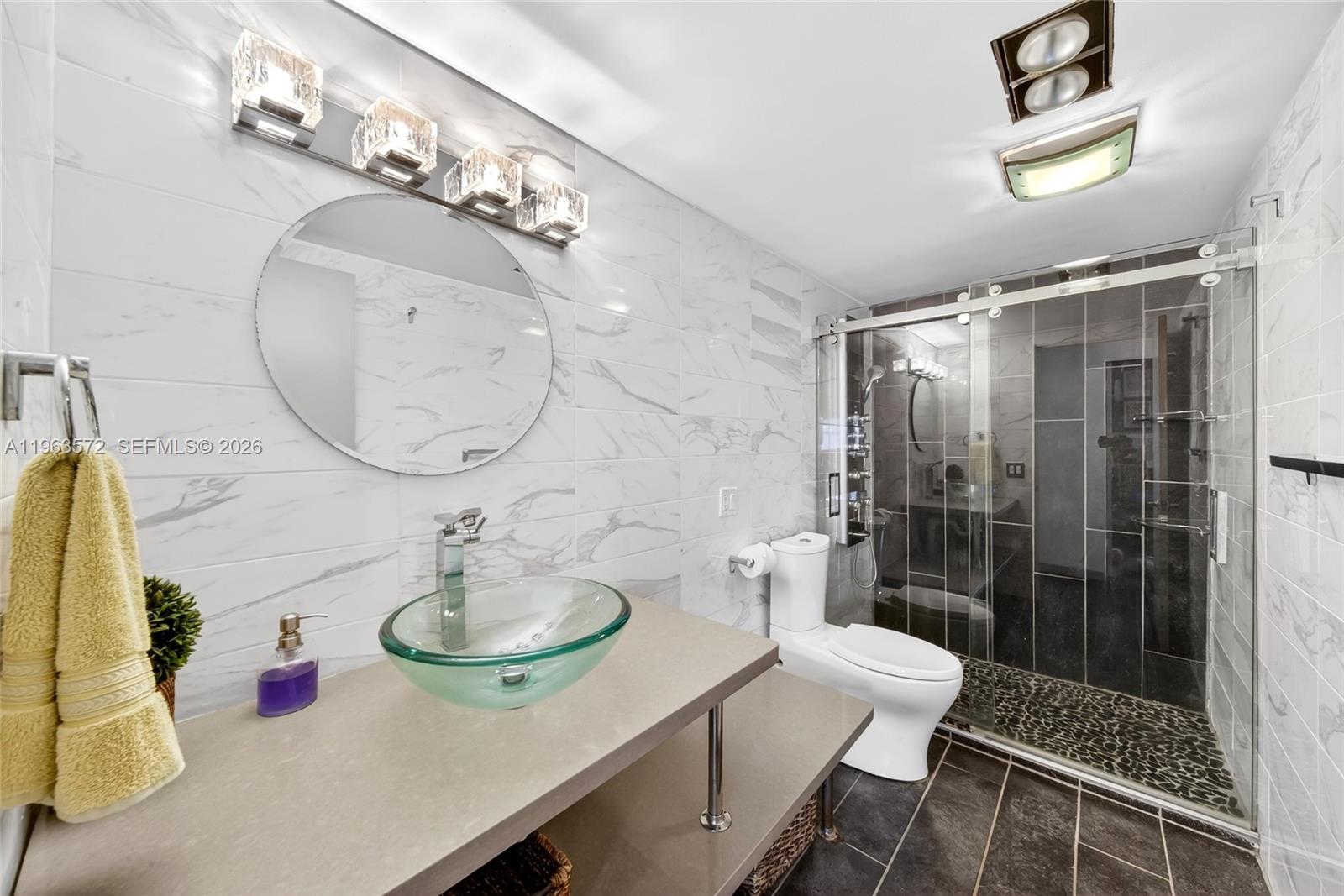 CAMBRIDGE TOWERS CONDO - Residential