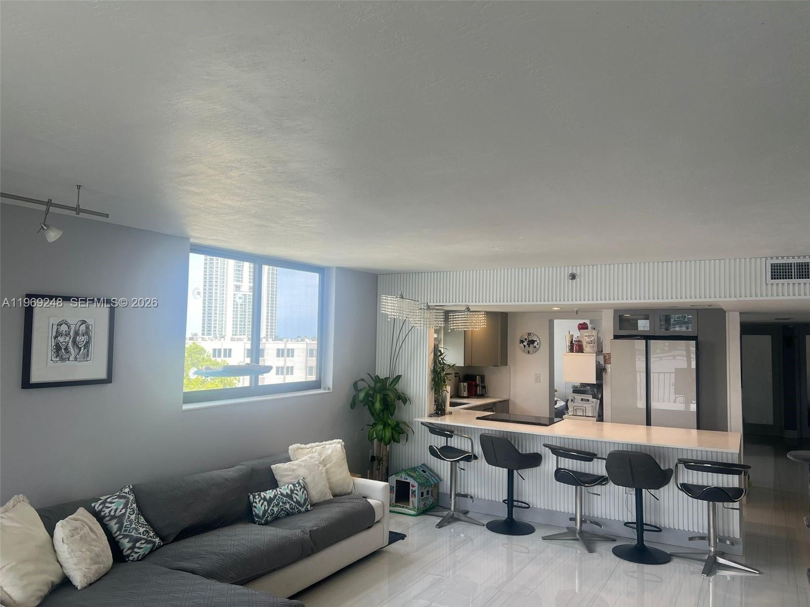 BAY HOUSE TOWER CONDO - Residential Lease