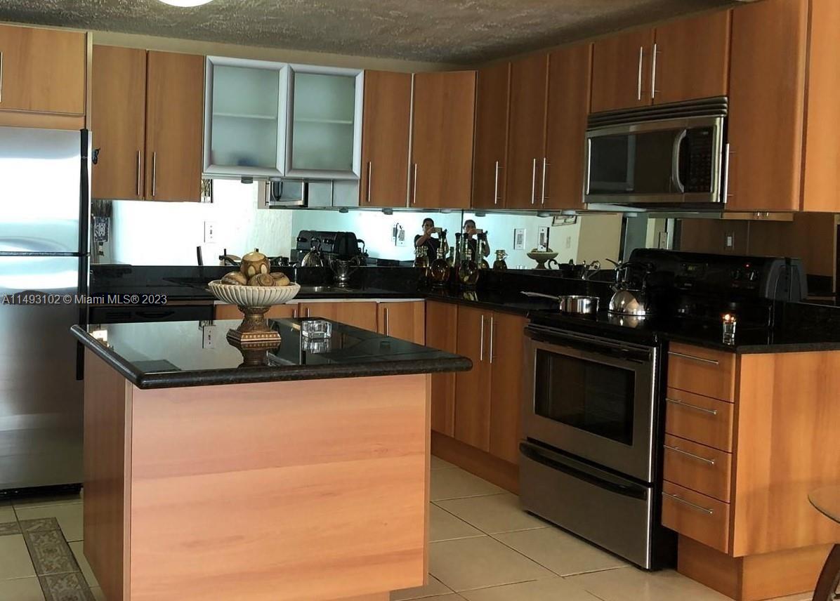 OCEANVIEW BUILDING A COND - Residential Lease