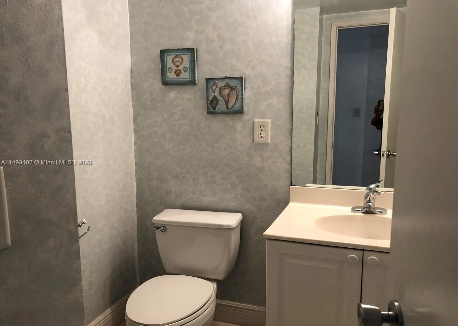 OCEANVIEW BUILDING A COND - Residential Lease